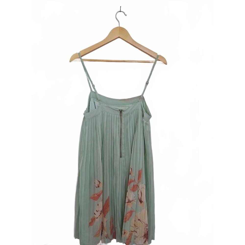 Forever 21 Mint Pleated Mini Dress - Picture 2 of 4